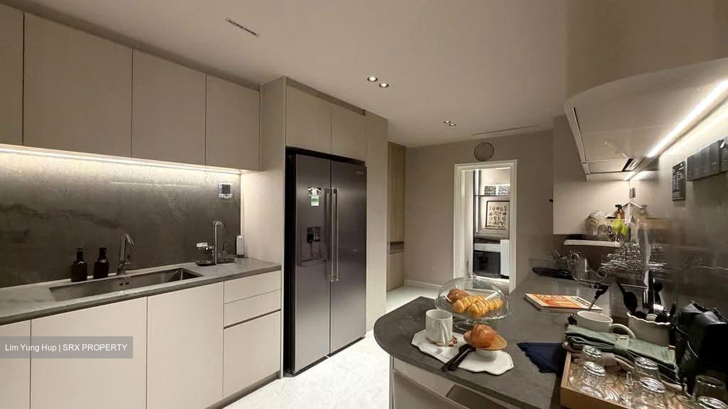River Modern (D9), Apartment #616674881
